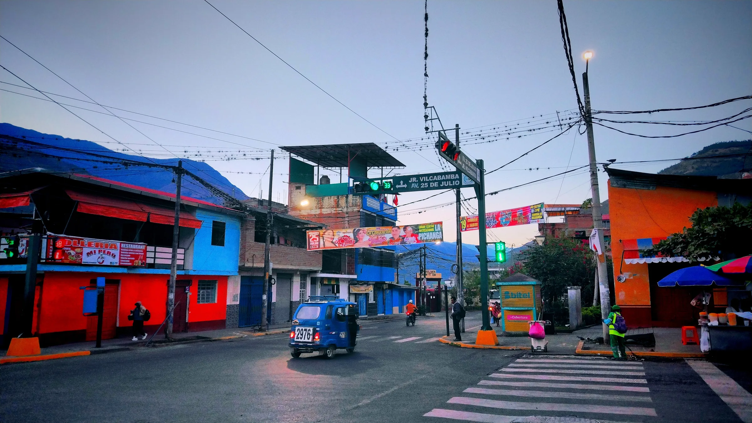 Calle de Quillabamba al amanecer