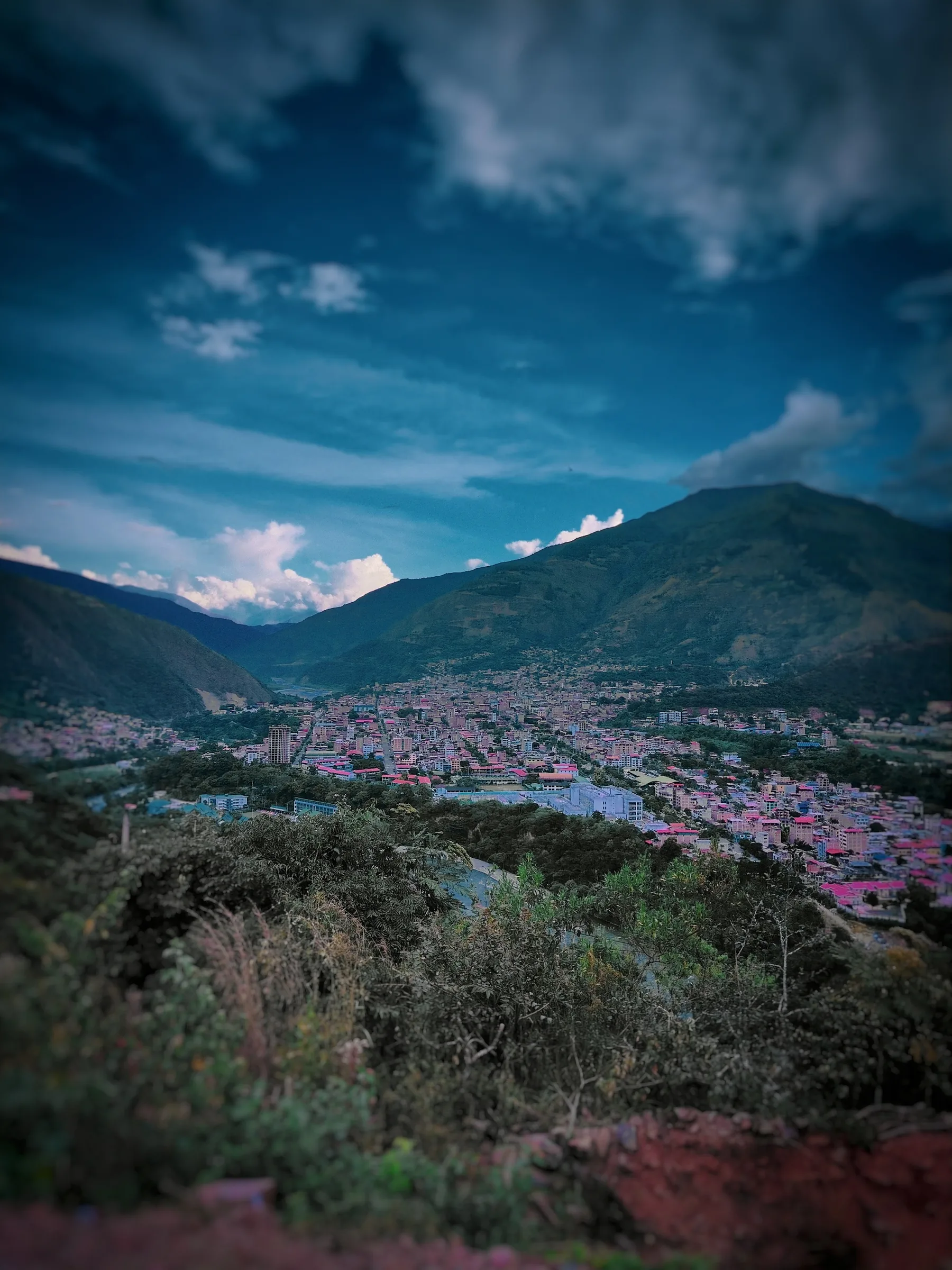 Vista panorámica de Quillabamba desde el mirador